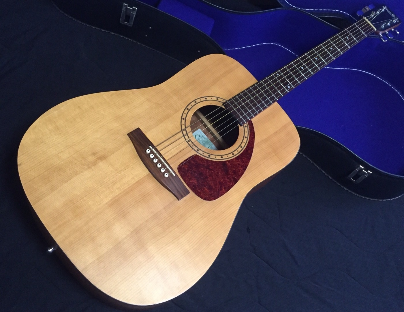 2002 Simon&Patrick S&P6 Mahogany Spruce: Guitars Land Seven