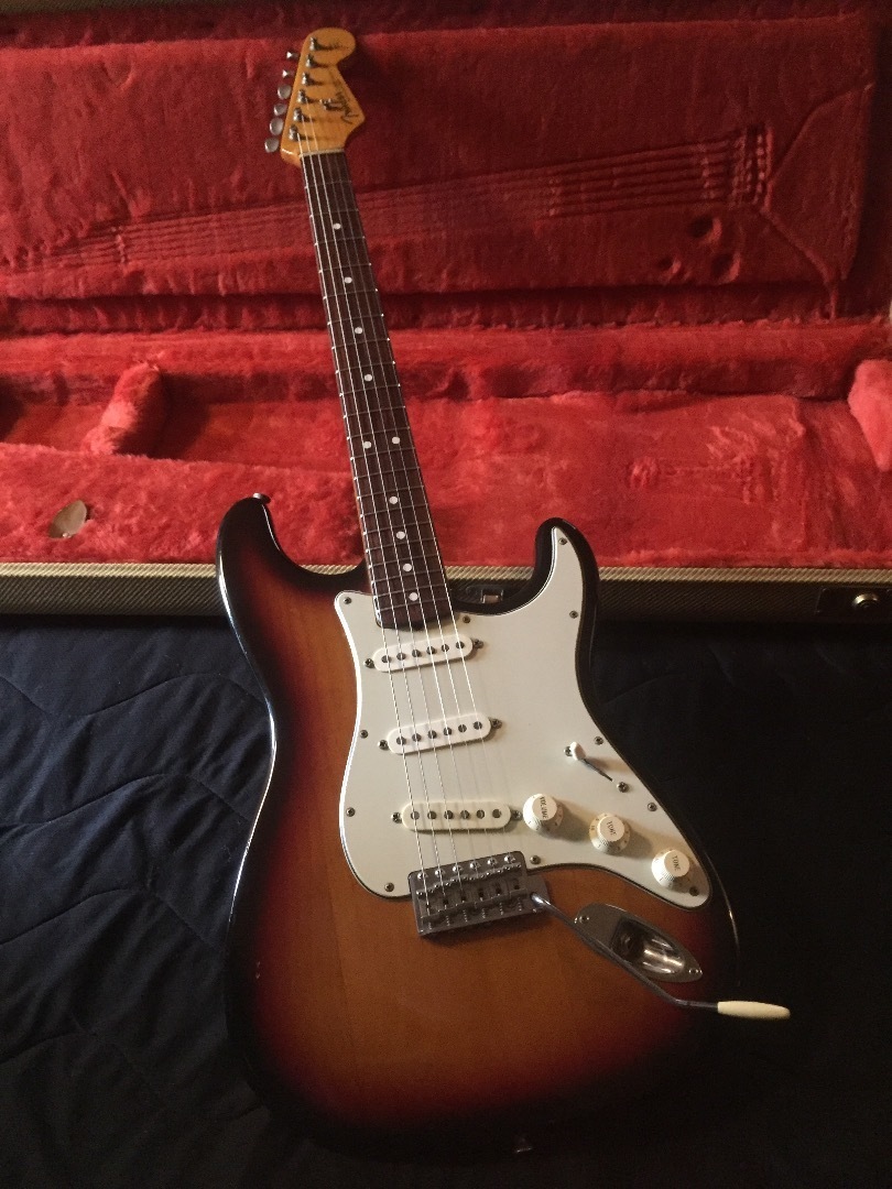 1990 Fender USA American Vintage 62 Stratocaster / 3TS: Guitars ...