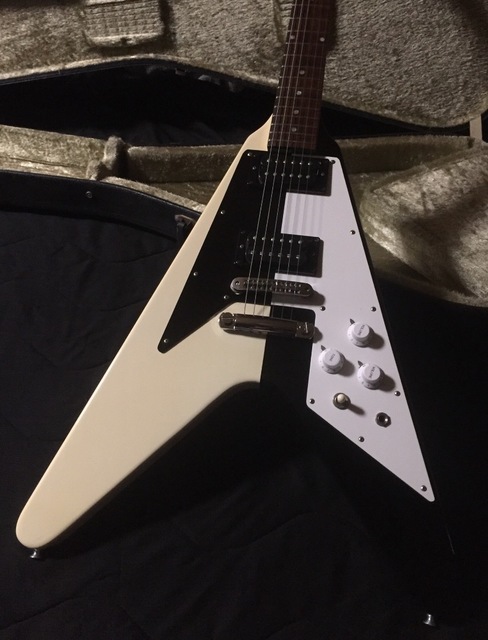 Burny フライングVベース 中古】Burny FERNANDES Flying V Mod - 中古楽器の販売 ロト