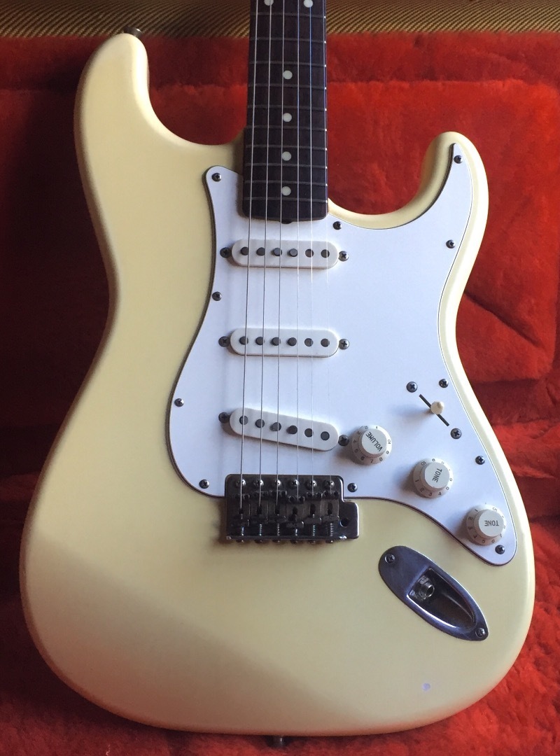 1993〜1994 Fender Japan ST62-70 / VWHT: Guitars Land Seven