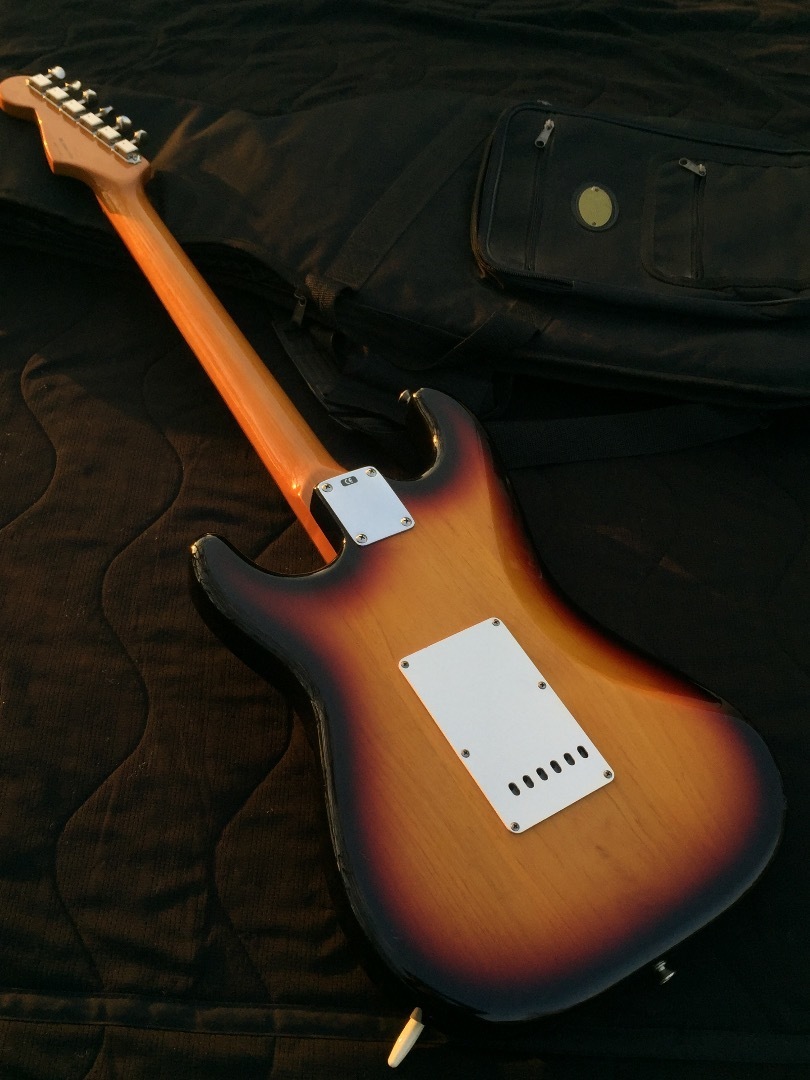 ギター 1999 Fender Mex Classic 60s Stratocaster ギター 1999 Fender Mex Classic 60s Stratocaster Fender