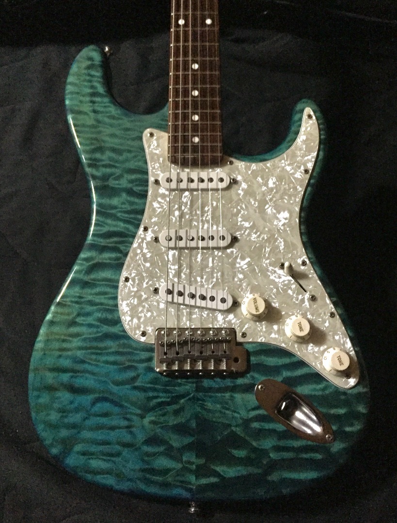 1995 Moon by PGM Stratocaster Type 005 / Green Quilt Top: Guitars